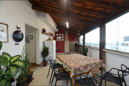 Apartamento à venda com 180m², 4 quartos e 2 vagasÁrea Cobertura