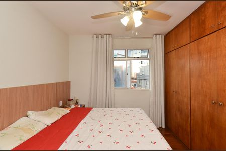 Apartamento à venda com 180m², 4 quartos e 2 vagasSuíte