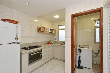 Apartamento à venda com 180m², 4 quartos e 2 vagasCozinha