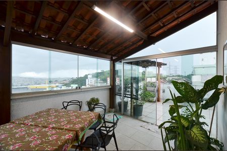 Apartamento à venda com 180m², 4 quartos e 2 vagasÁrea Cobertura