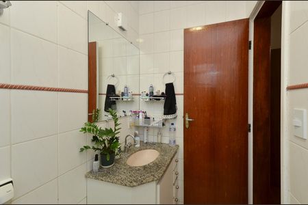 Apartamento à venda com 180m², 4 quartos e 2 vagasBanheiro Suíte