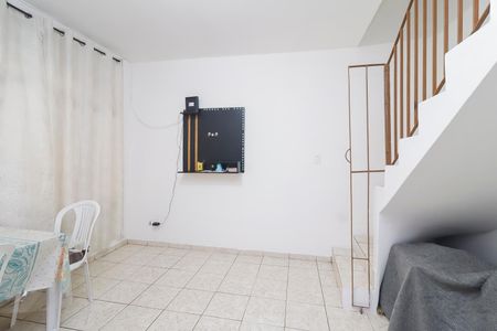 Casa à venda com 72m², 2 quartos e 1 vaga Casa à venda com 72m², 2 quartos e 1 vagaSala