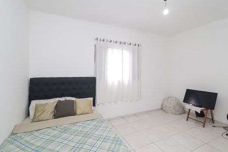 Quarto 1 de casa à venda com 2 quartos, 72m² em Vila Carmosina, São Paulo