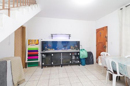 Casa à venda com 72m², 2 quartos e 1 vaga Casa à venda com 72m², 2 quartos e 1 vagaSala