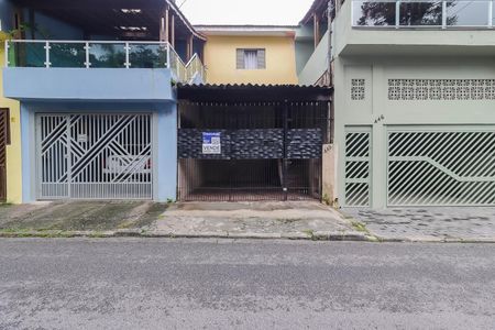 Casa à venda com 72m², 2 quartos e 1 vaga Casa à venda com 72m², 2 quartos e 1 vagaFachada
