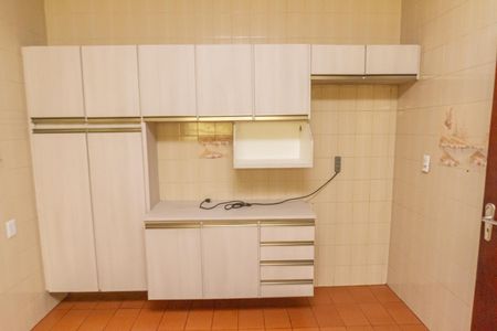 Casa para alugar com 170m², 3 quartos e 2 vagasCozinha