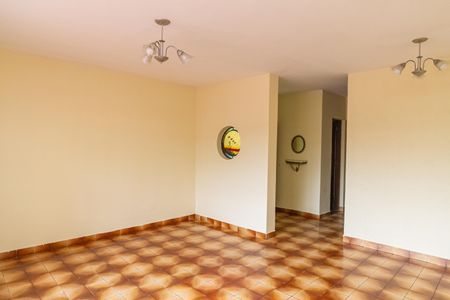 Sala de casa para alugar com 3 quartos, 170m² em Vila Rio Branco, São Paulo