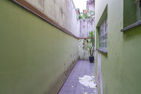 Casa para alugar com 170m², 3 quartos e 2 vagasCorredor