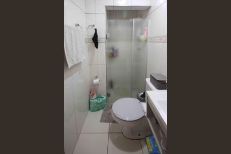 Apartamento à venda com 47m², 2 quartos e 1 vaga Apartamento à venda com 47m², 2 quartos e 1 vagaBanheiro