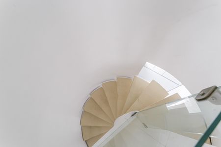 Escada de apartamento à venda com 1 quarto, 54m² em Indianópolis, São Paulo