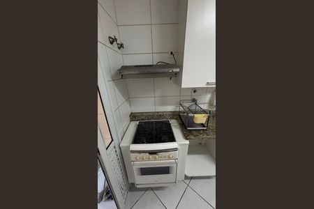 Apartamento à venda com 97m², 4 quartos e 2 vagas Apartamento à venda com 97m², 4 quartos e 2 vagasCozinha