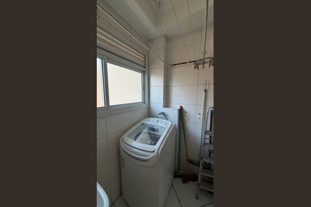 Apartamento à venda com 97m², 4 quartos e 2 vagas Apartamento à venda com 97m², 4 quartos e 2 vagasÁrea de Serviço