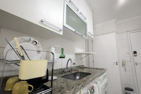 Apartamento para alugar com 97m², 4 quartos e 2 vagas Apartamento para alugar com 97m², 4 quartos e 2 vagasCozinha