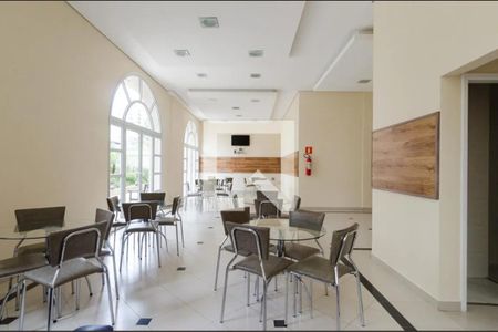Apartamento à venda com 97m², 4 quartos e 2 vagasÁrea comum - Salão de festas