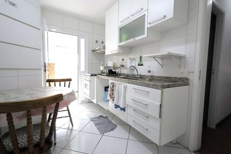 Apartamento para alugar com 97m², 4 quartos e 2 vagas Apartamento para alugar com 97m², 4 quartos e 2 vagasCozinha