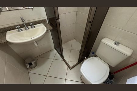 Apartamento à venda com 97m², 4 quartos e 2 vagas Apartamento à venda com 97m², 4 quartos e 2 vagasBanheiro