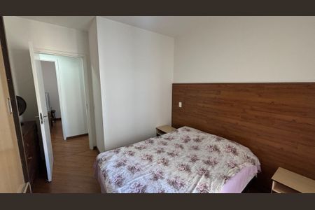 Apartamento à venda com 97m², 4 quartos e 2 vagas Apartamento à venda com 97m², 4 quartos e 2 vagasSuite