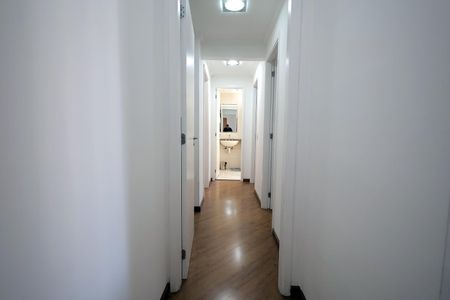 Apartamento para alugar com 97m², 4 quartos e 2 vagas Apartamento para alugar com 97m², 4 quartos e 2 vagasCorredor
