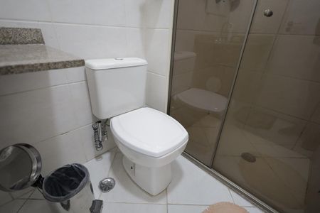 Apartamento para alugar com 97m², 4 quartos e 2 vagas Apartamento para alugar com 97m², 4 quartos e 2 vagasBanheiro da Suíte