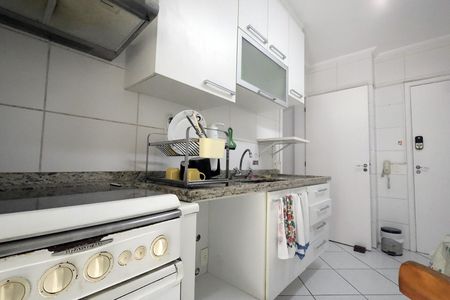 Apartamento para alugar com 97m², 4 quartos e 2 vagas Apartamento para alugar com 97m², 4 quartos e 2 vagasCozinha