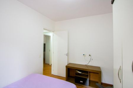 Apartamento à venda com 97m², 4 quartos e 2 vagasQuarto 