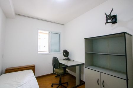 Apartamento à venda com 97m², 4 quartos e 2 vagasQuarto 2