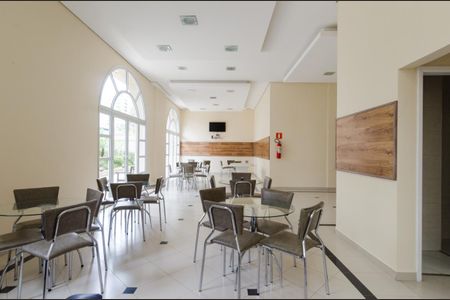 Apartamento à venda com 97m², 4 quartos e 2 vagas Apartamento à venda com 97m², 4 quartos e 2 vagasSalão de Festas