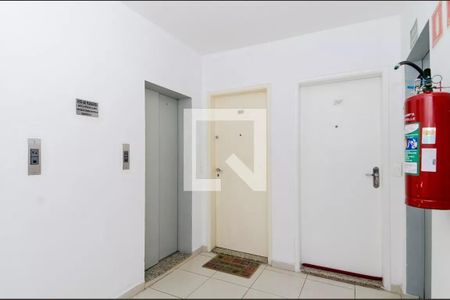 Apartamento à venda com 49m², 2 quartos e 1 vagaHall de entrada
