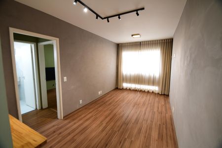 Sala de apartamento para alugar com 1 quarto, 50m² em Cambuí, Campinas