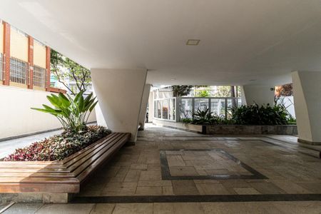 Apartamento à venda com 117m², 3 quartos e 2 vagasHall Social