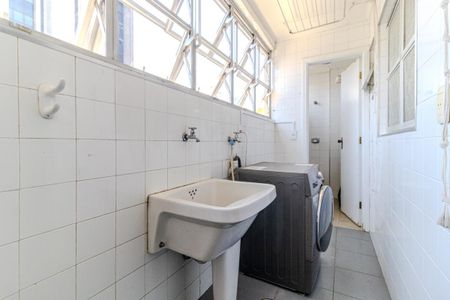 Apartamento à venda com 117m², 3 quartos e 2 vagas Apartamento à venda com 117m², 3 quartos e 2 vagasÁrea de Serviço