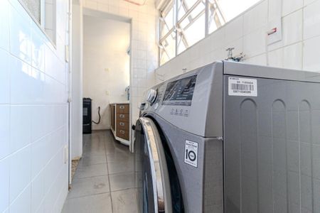 Apartamento à venda com 117m², 3 quartos e 2 vagas Apartamento à venda com 117m², 3 quartos e 2 vagasÁrea de Serviço