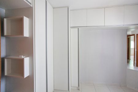Suite de apartamento para alugar com 3 quartos, 55m² em Aclimação, Uberlândia