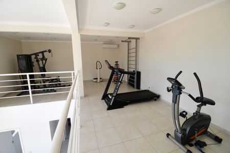 Casa de condomínio à venda com 120m², 3 quartos e 2 vagasÁrea comum - Academia