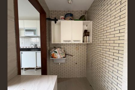 Casa para alugar com 75m², 1 quarto e 1 vagaÁrea de serviço 