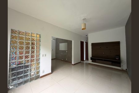 Casa para alugar com 75m², 1 quarto e 1 vagaSala