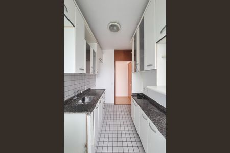 Apartamento à venda com 65m², 3 quartos e 1 vaga Apartamento à venda com 65m², 3 quartos e 1 vagaCozinha - Armários