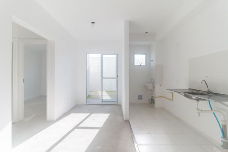 Sala/Cozinha de apartamento para alugar com 2 quartos, 66m² em Vila Varela, Poá