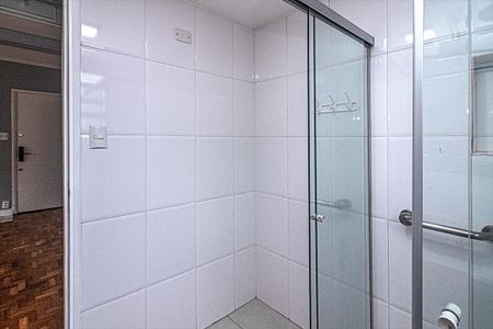 banheiro social_3 de apartamento para alugar com 2 quartos, 66m² em Vila Mariana, São Paulo