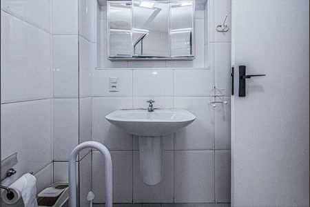 Apartamento à venda com 66m², 2 quartos e sem vagabanheiro social_4