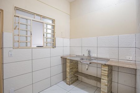 Cozinha de casa para alugar com 2 quartos, 40m² em Sacoma, São Paulo