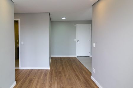 Sala de apartamento para alugar com 2 quartos, 42m² em Vila Isa, São Paulo