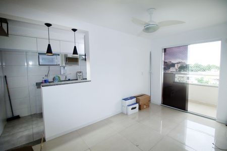 Sala de apartamento para alugar com 2 quartos, 54m² em Irajá, Rio de Janeiro