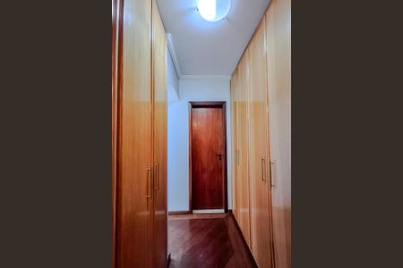 Apartamento à venda com 128m², 4 quartos e 4 vagas Apartamento à venda com 128m², 4 quartos e 4 vagasQuarto 3 - Suíte