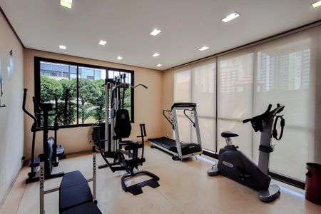 Apartamento à venda com 128m², 4 quartos e 4 vagas Apartamento à venda com 128m², 4 quartos e 4 vagasÁrea comum - Academia
