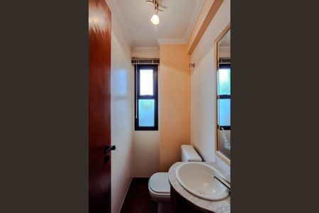 Apartamento à venda com 128m², 4 quartos e 4 vagas Apartamento à venda com 128m², 4 quartos e 4 vagasLavabo