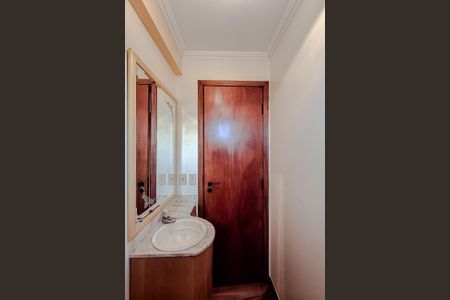 Apartamento à venda com 128m², 4 quartos e 4 vagas Apartamento à venda com 128m², 4 quartos e 4 vagasLavabo