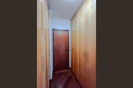 Apartamento à venda com 128m², 4 quartos e 4 vagas Apartamento à venda com 128m², 4 quartos e 4 vagasQuarto 3 - Suíte