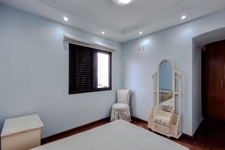 Apartamento à venda com 128m², 4 quartos e 4 vagas Apartamento à venda com 128m², 4 quartos e 4 vagasQuarto 3 - Suíte