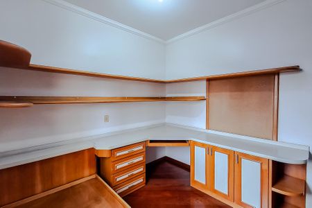 Apartamento à venda com 128m², 4 quartos e 4 vagas Apartamento à venda com 128m², 4 quartos e 4 vagasQuarto 1